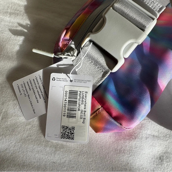 🆕 LAST ONE Lululemon Everywhere Belt Bag Prism Wash Multi Vapor - Picture 6 of 7
